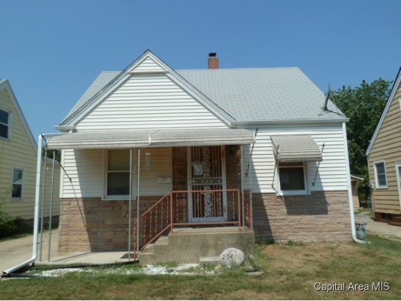 2341 East Keys Avenue Springfield, IL 62702 - Photo 1 of 14