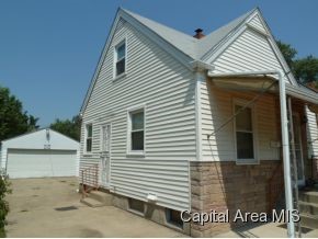 2341 East Keys Avenue Springfield, IL 62702 - Photo 3 of 14