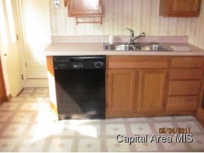 2341 East Keys Avenue Springfield, IL 62702 - Photo 7 of 14