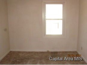2341 East Keys Avenue Springfield, IL 62702 - Photo 9 of 14