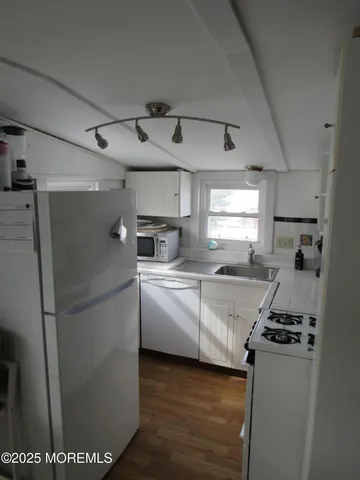 $2,200 | 19-21 N Street, Seaside Park, NJ 08752