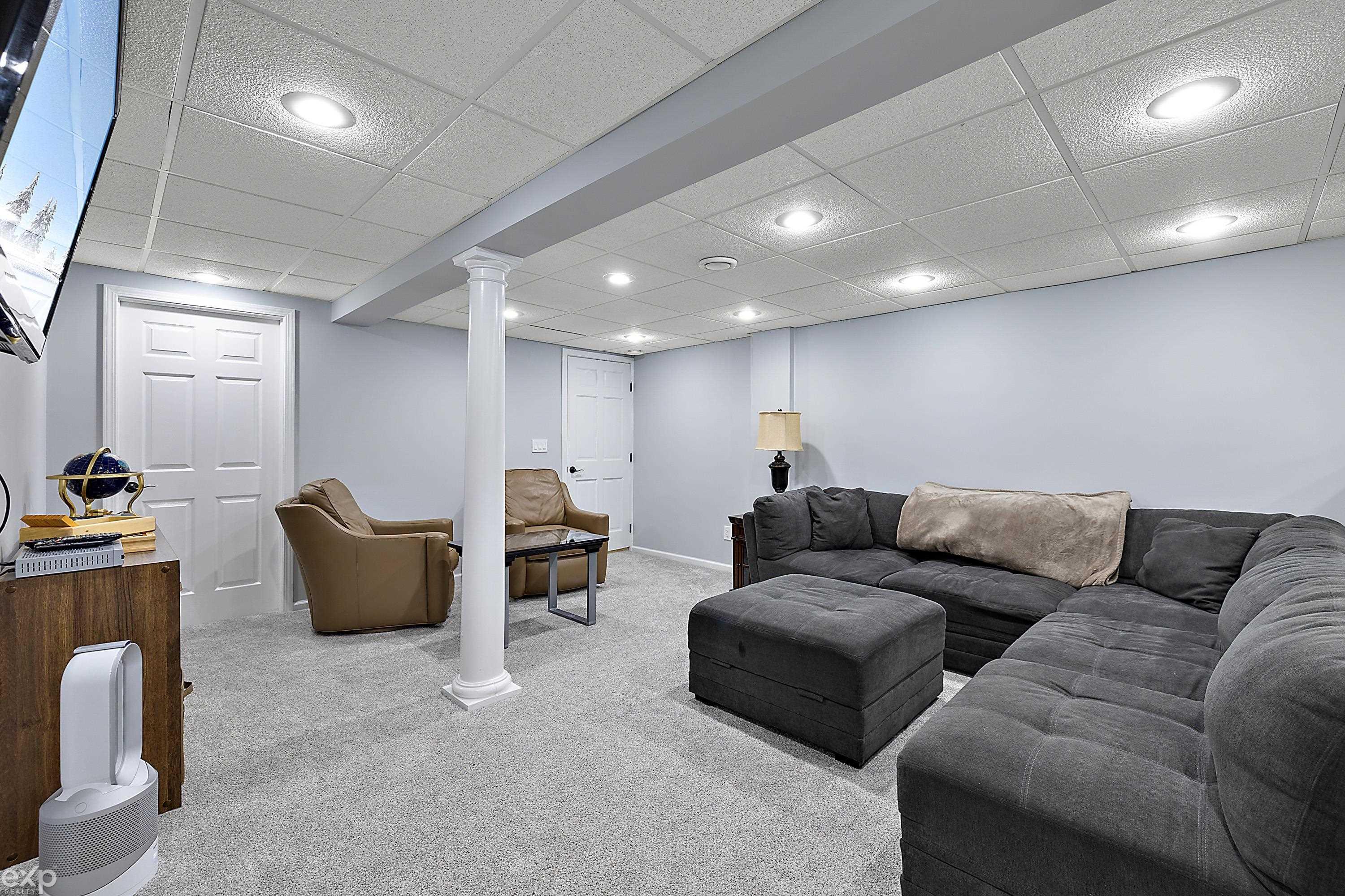 15280 Roxbury Circle Macomb, MI 48044 - Photo 39 of 40 50137115-c7e0900e-8fb9-4a1a-b856-2ac404fda8e7.JPG
