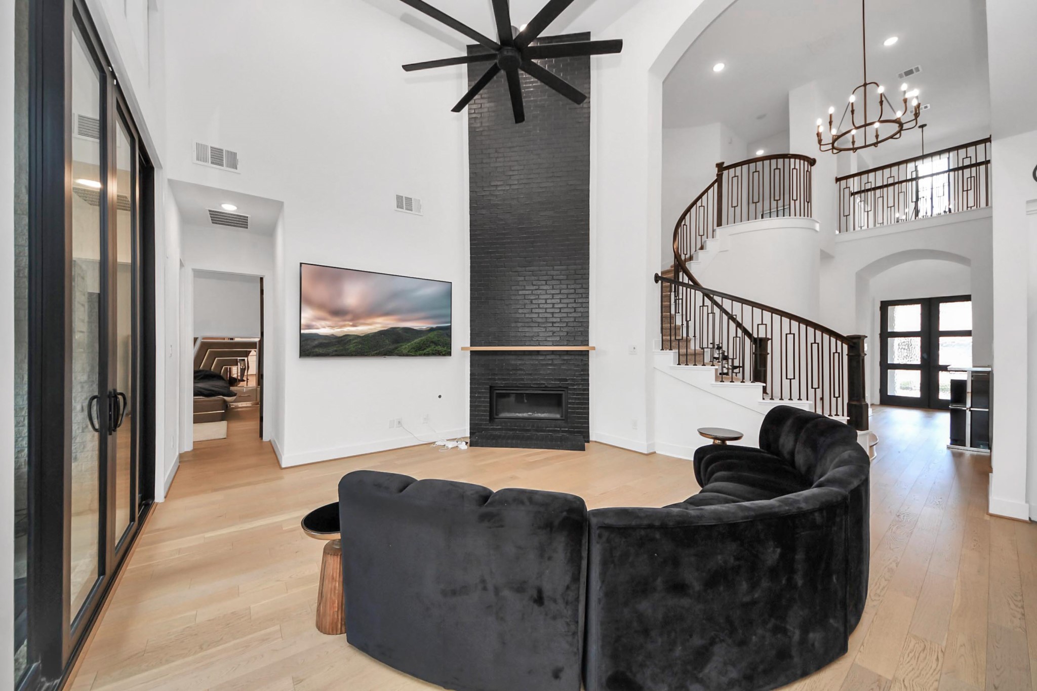 8906 Iron Forge Road Missouri City, TX 77459 - Photo 3 of 33 Stunning open concept living space!