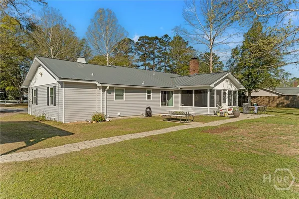 $495,000 | 6829 Highway 17, Bloomingdale, GA 31302