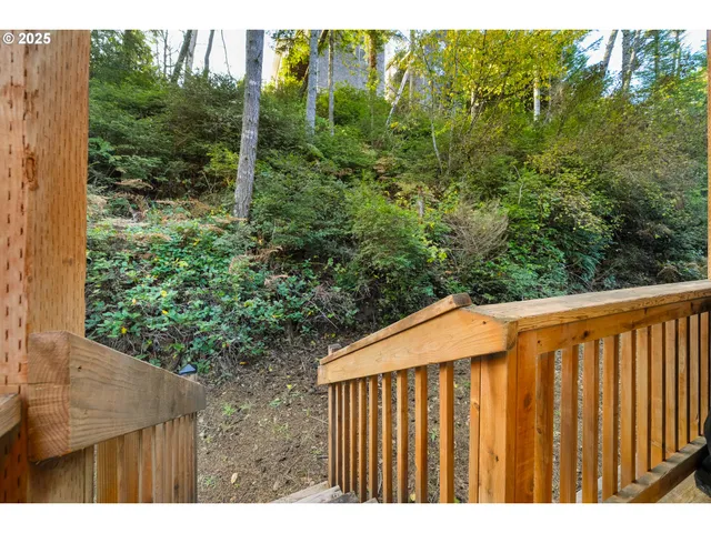 $469,000 | 140 Breezee Way, Tillamook, OR 97141