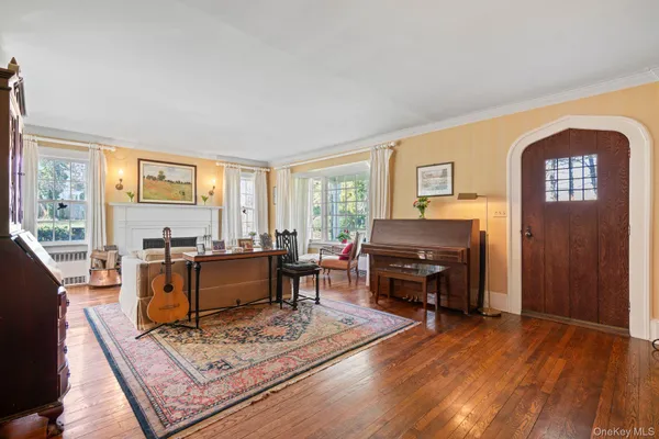 $2,100,000 | 3 Wincoma Drive, Huntington Bay, NY 11743