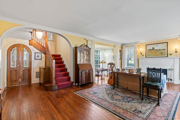 $2,100,000 | 3 Wincoma Drive, Huntington Bay, NY 11743