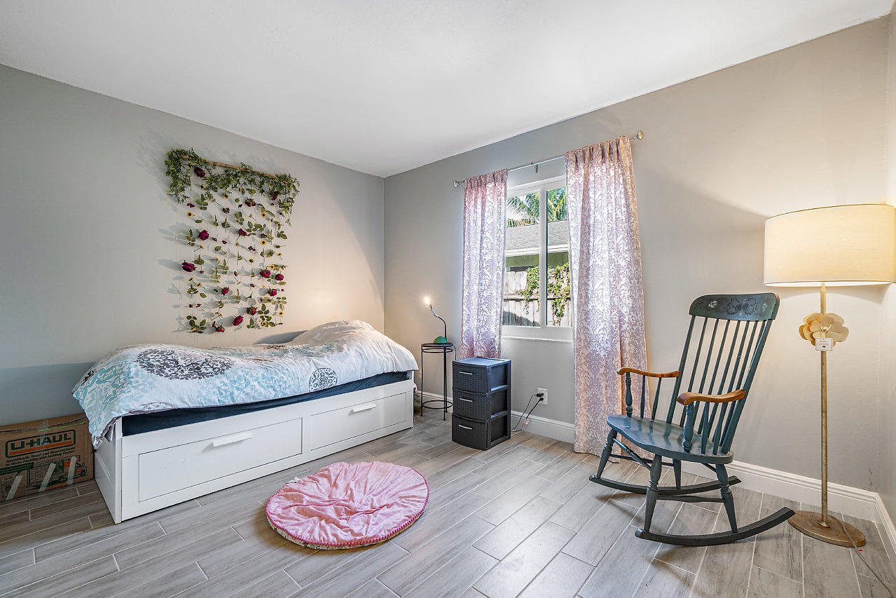 3479 Wry Road Lake Worth, FL 33467 - Photo 15 of 22 016-3479WryRd-LakeWorth-FL-small