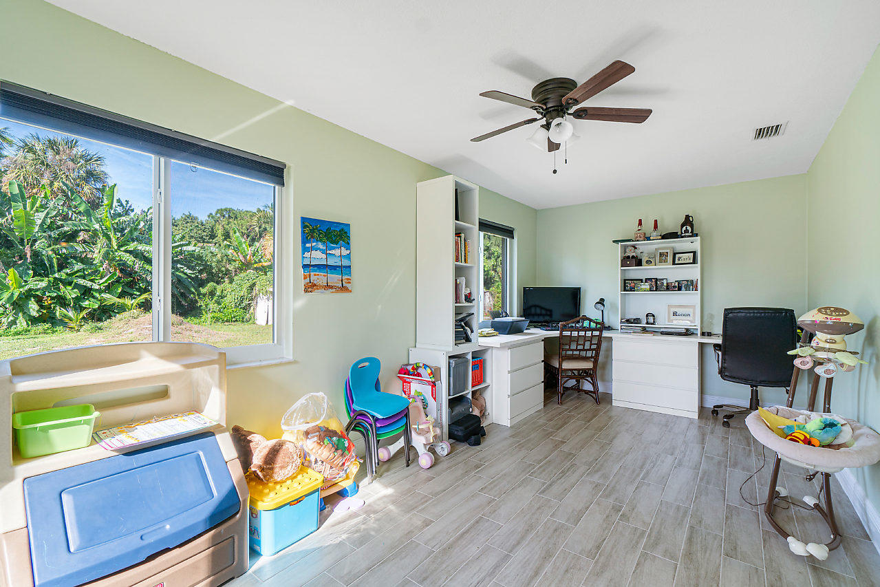 3479 Wry Road Lake Worth, FL 33467 - Photo 17 of 22 018-3479WryRd-LakeWorth-FL-small