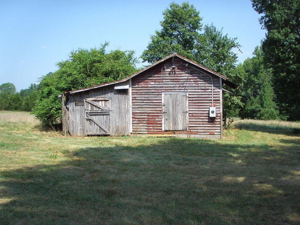 4684 Springfield Road Meherrin, VA 23954 - Photo 23 of 34 Gallery Image 23