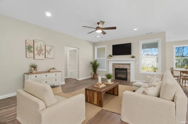 $414,900 | 14146 Hughies Cove, Fort Wayne, IN 46845