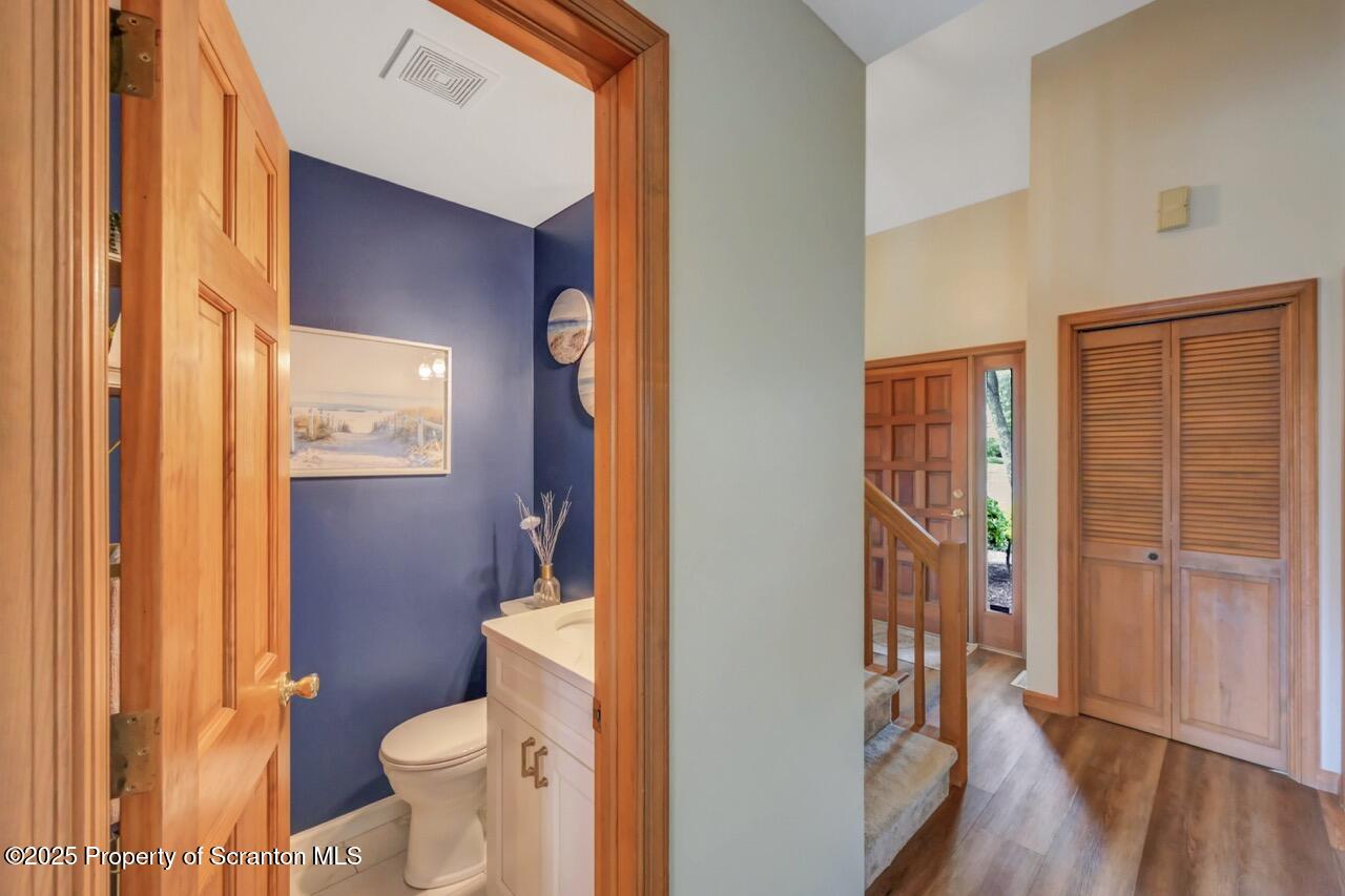 919 Appletree Road, Unit L38 Moscow, PA 18444 - Photo 17 of 45 1/2 Bathroom