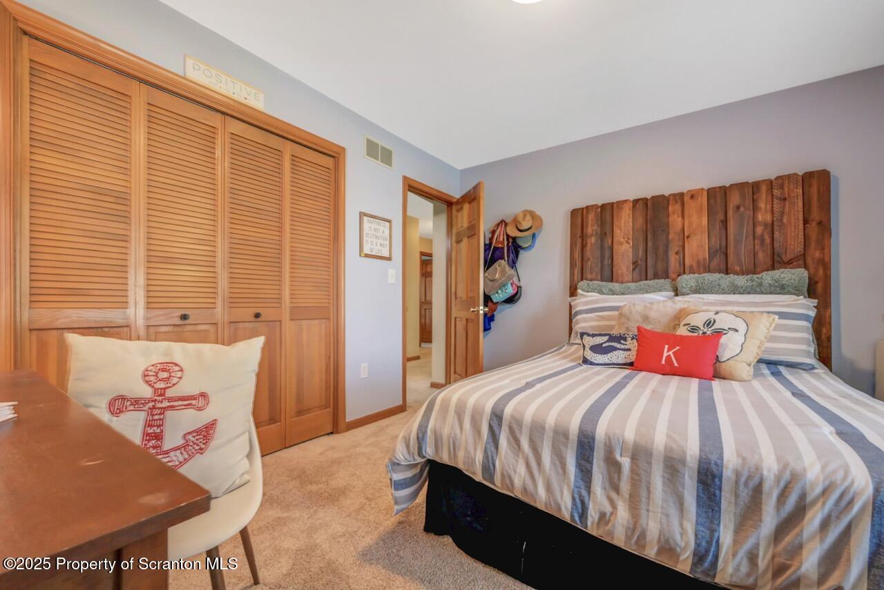 919 Appletree Road, Unit L38 Moscow, PA 18444 - Photo 35 of 45 Bedroom