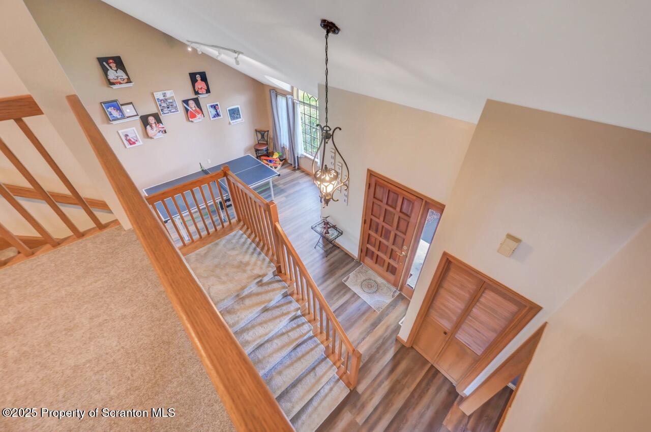 919 Appletree Road, Unit L38 Moscow, PA 18444 - Photo 5 of 45 Foyer