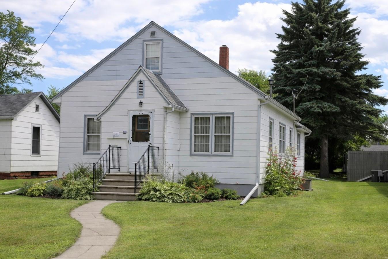 20 East Thorpe Avenue Ada, MN 56510 - Photo 2 of 22