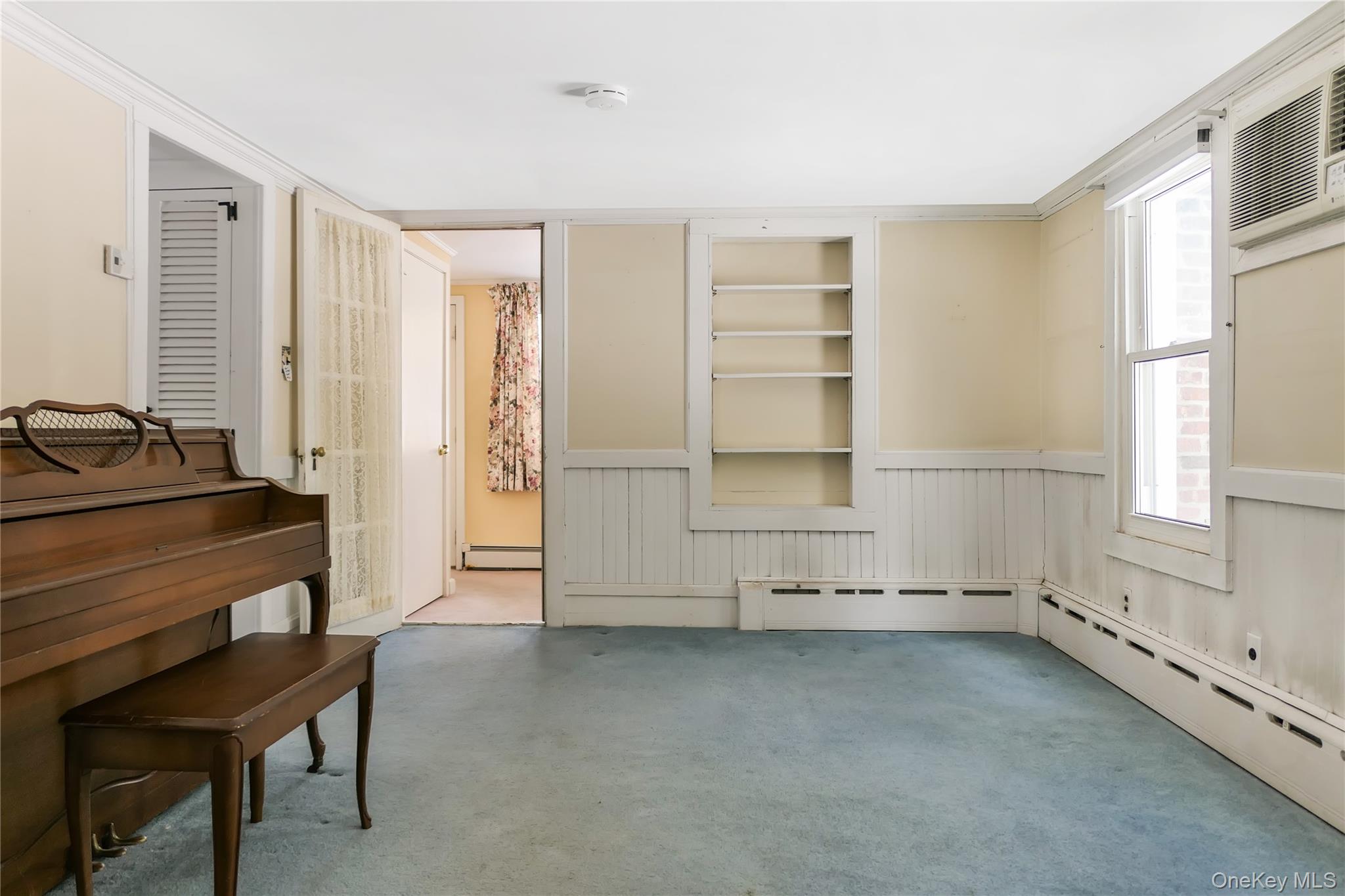 360 South Country Road Brookhaven, NY 11719 - Photo 11 of 41