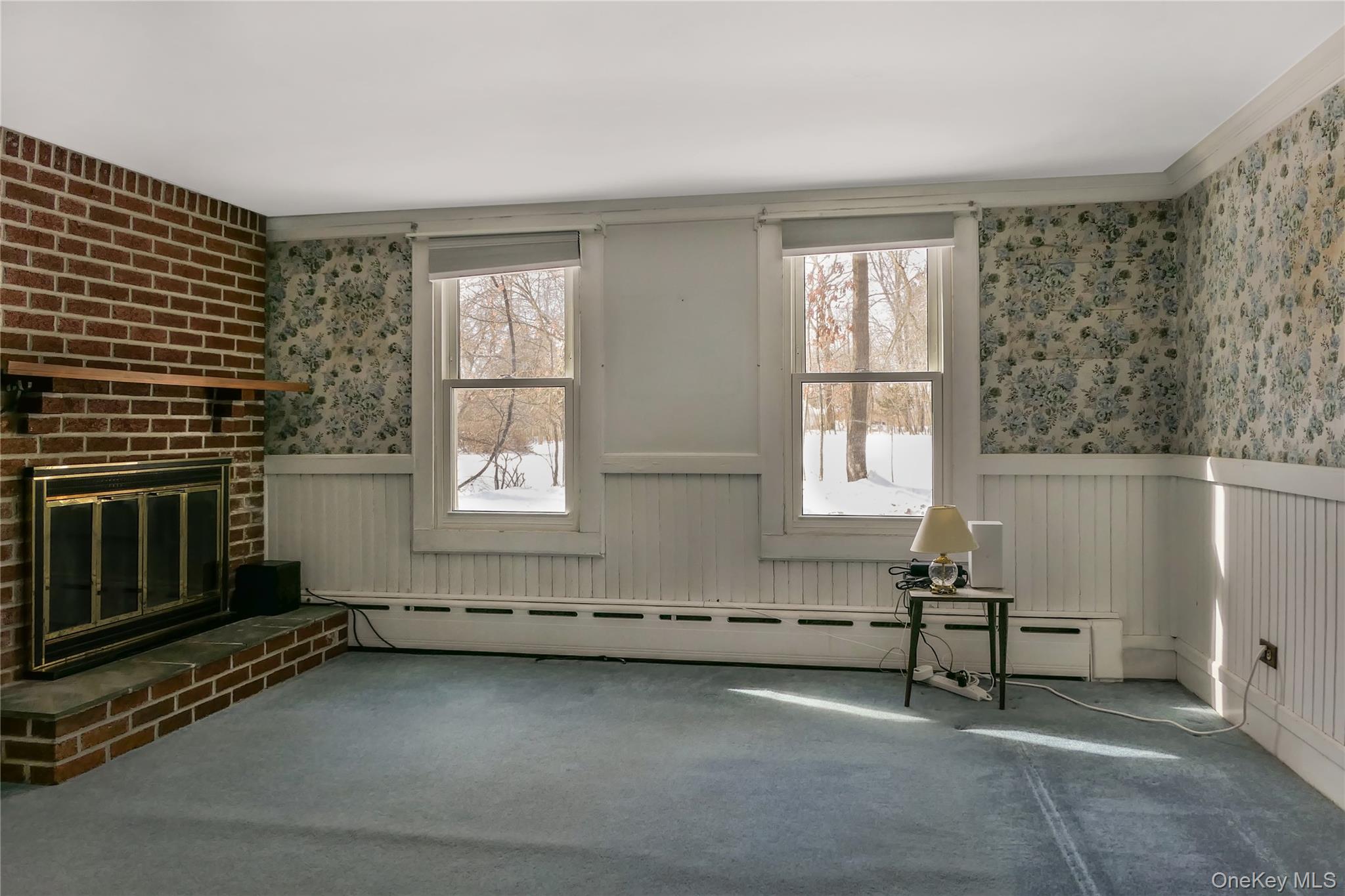 360 South Country Road Brookhaven, NY 11719 - Photo 12 of 41