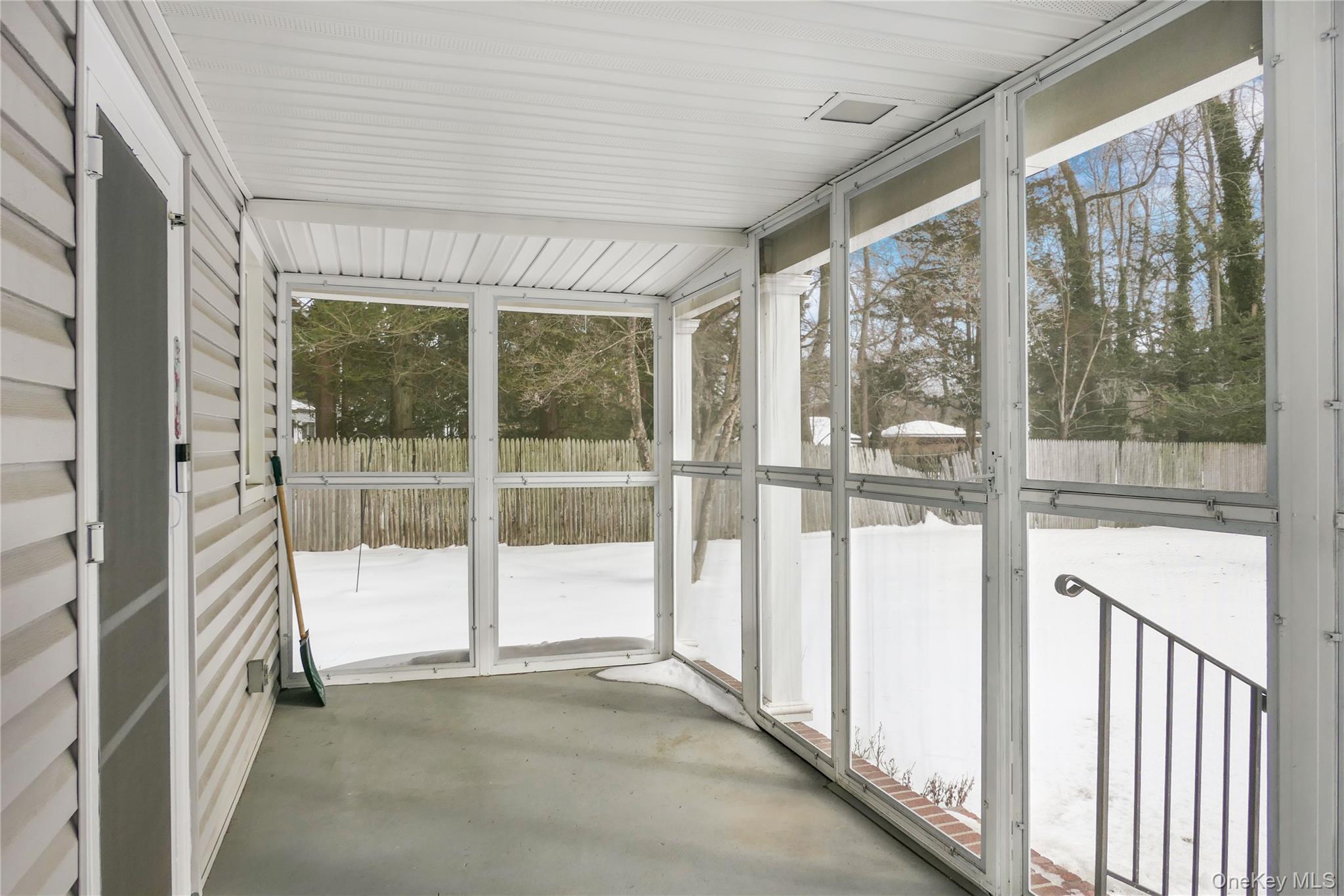 360 South Country Road Brookhaven, NY 11719 - Photo 21 of 41 Screened Porch