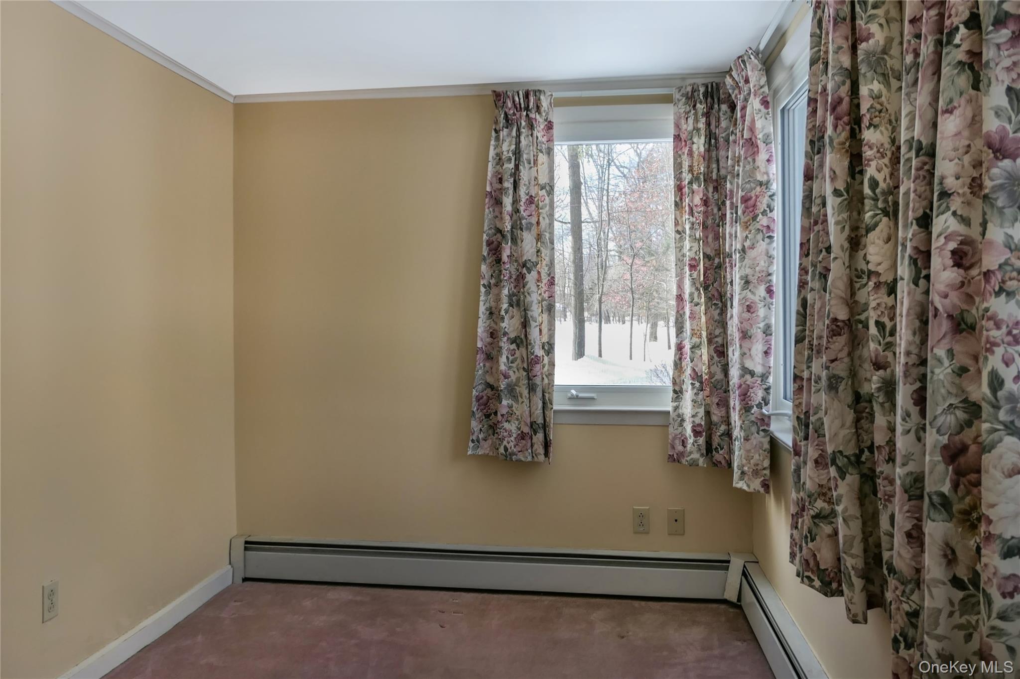 360 South Country Road Brookhaven, NY 11719 - Photo 7 of 41