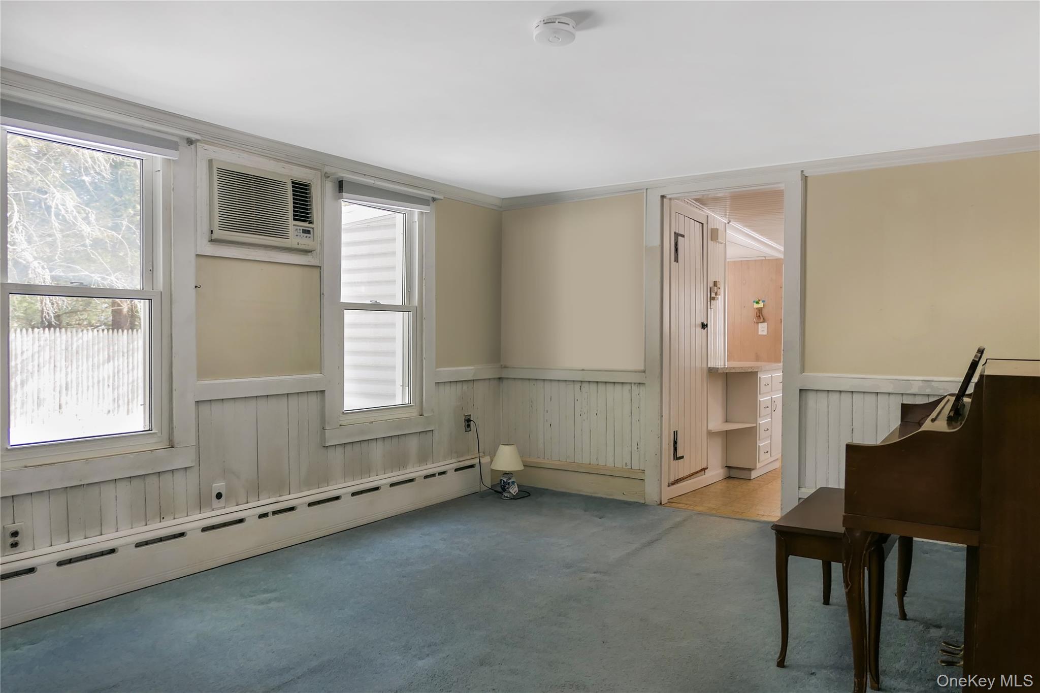 360 South Country Road Brookhaven, NY 11719 - Photo 10 of 41