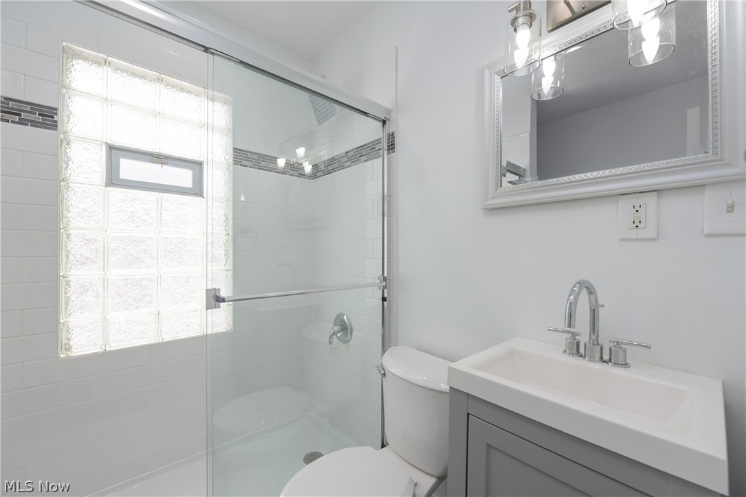 3306 East Overlook Road Cleveland Heights, OH 44118 - Photo 23 of 35