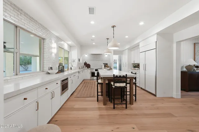 $2,699,500 | 2173 East La Vieve Lane, Tempe, AZ 85284