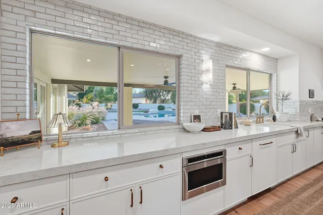 $2,699,500 | 2173 East La Vieve Lane, Tempe, AZ 85284