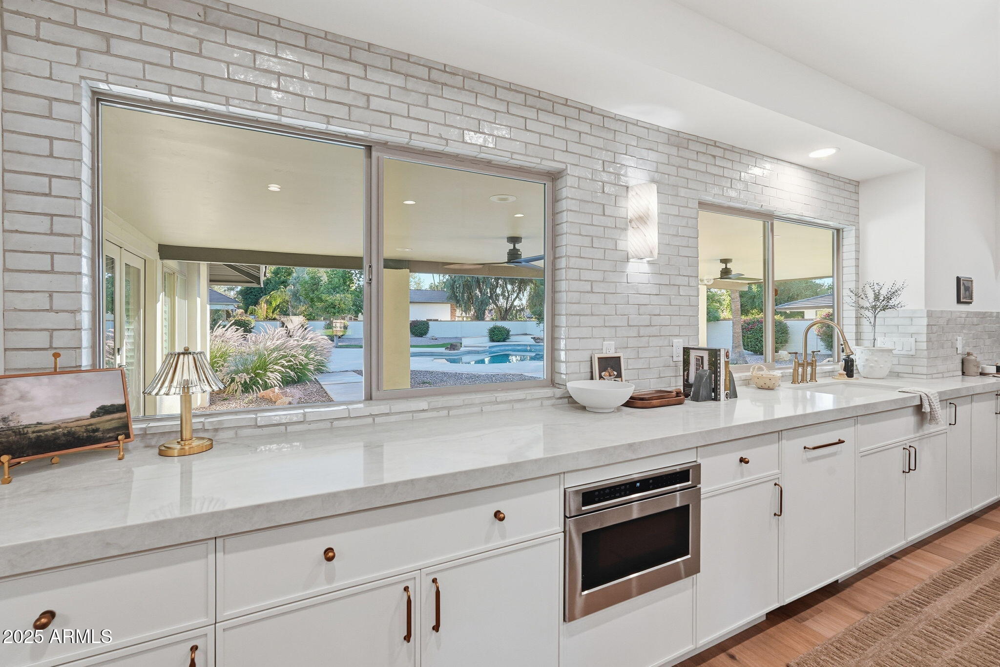 2173 East La Vieve Lane Tempe, AZ 85284 - Photo 17 of 98 Kitchen