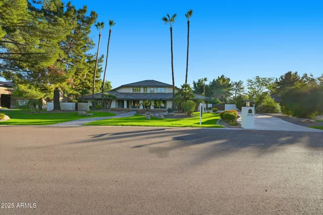 $2,699,500 | 2173 East La Vieve Lane, Tempe, AZ 85284