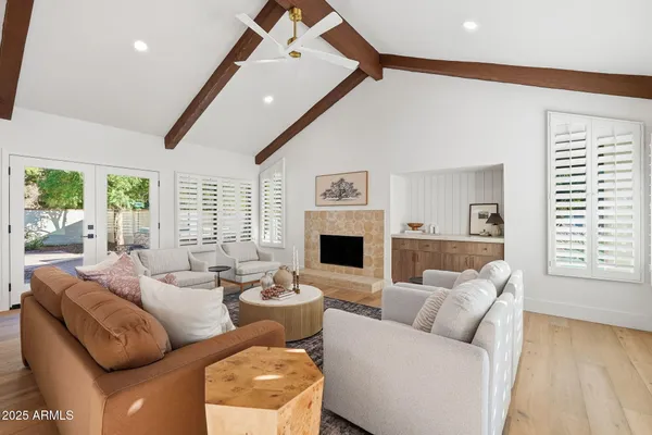 $2,499,800 | 2173 East La Vieve Lane, Tempe, AZ 85284