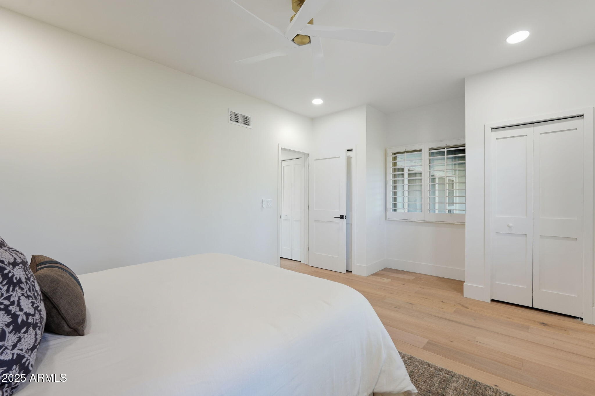 2173 East La Vieve Lane Tempe, AZ 85284 - Photo 45 of 98 Main Floor - Guest Bedroom 4