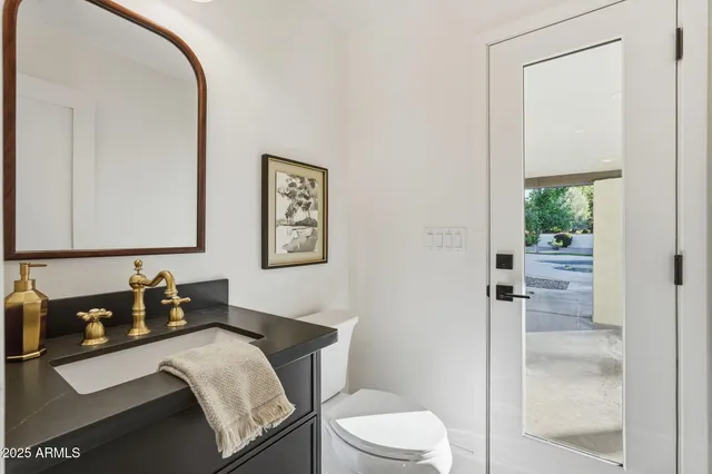 $2,699,500 | 2173 East La Vieve Lane, Tempe, AZ 85284