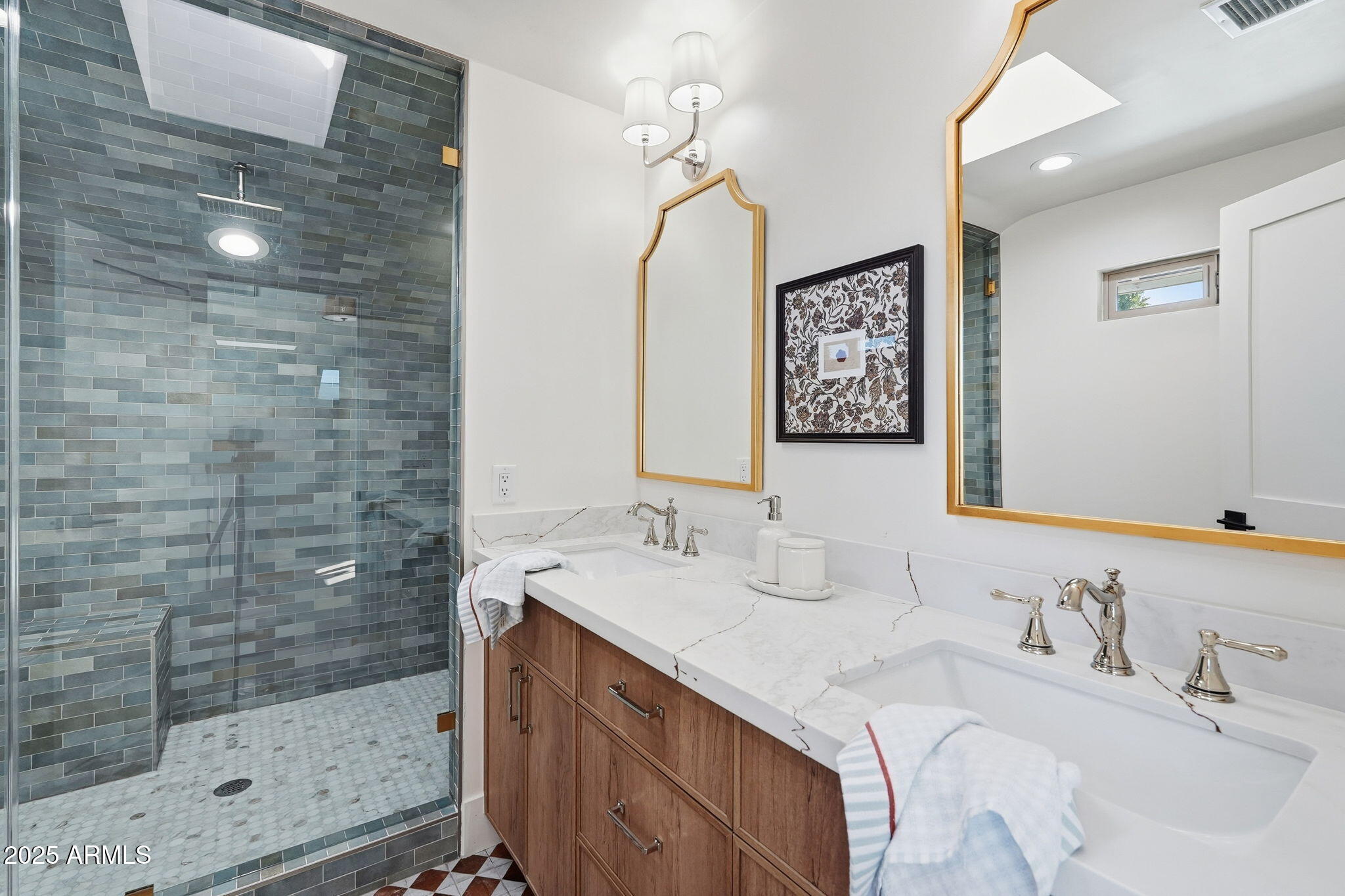 2173 East La Vieve Lane Tempe, AZ 85284 - Photo 55 of 98 Upstairs - Bathroom