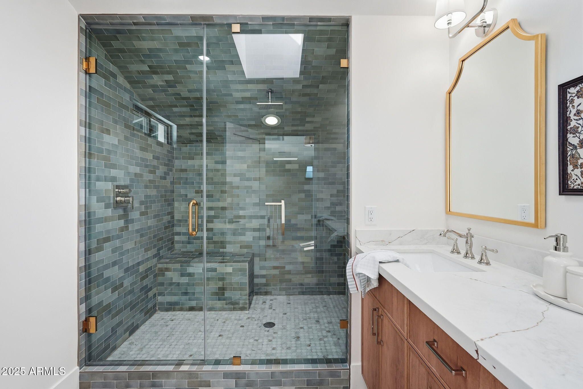 2173 East La Vieve Lane Tempe, AZ 85284 - Photo 57 of 98 Upstairs - Bathroom