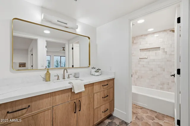 $2,699,500 | 2173 East La Vieve Lane, Tempe, AZ 85284