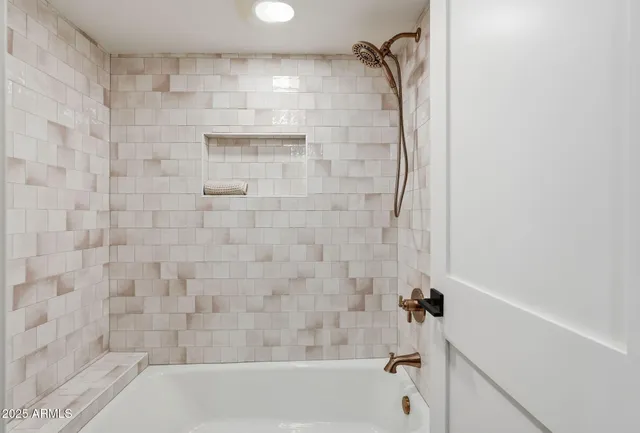 $2,699,500 | 2173 East La Vieve Lane, Tempe, AZ 85284