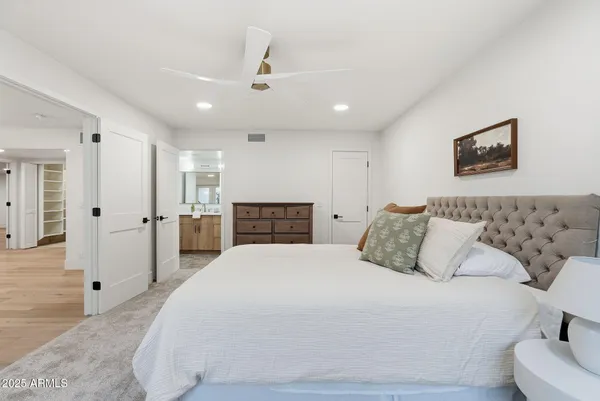 $2,499,800 | 2173 East La Vieve Lane, Tempe, AZ 85284