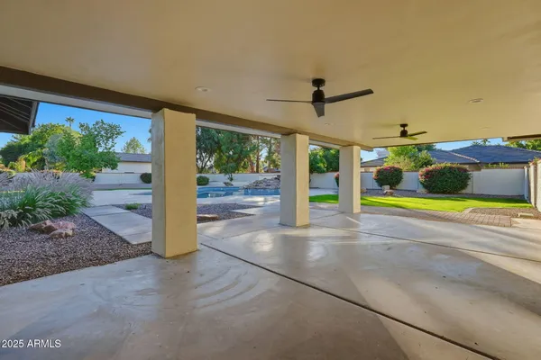$2,499,800 | 2173 East La Vieve Lane, Tempe, AZ 85284