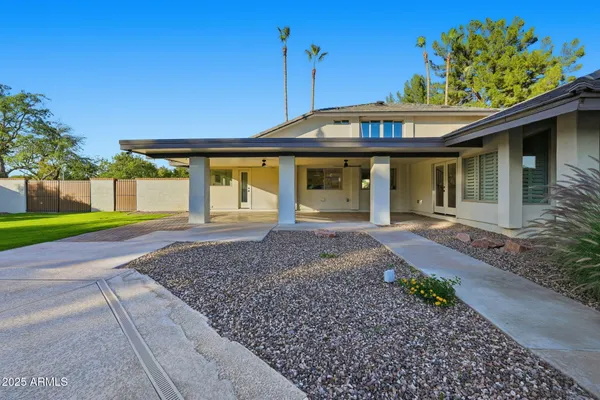 $2,499,800 | 2173 East La Vieve Lane, Tempe, AZ 85284