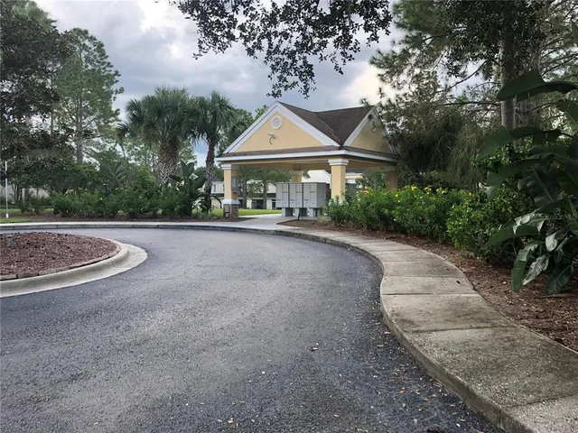 $1,725 | 2302 Lake Woodberry Circle, Brandon, FL 33510