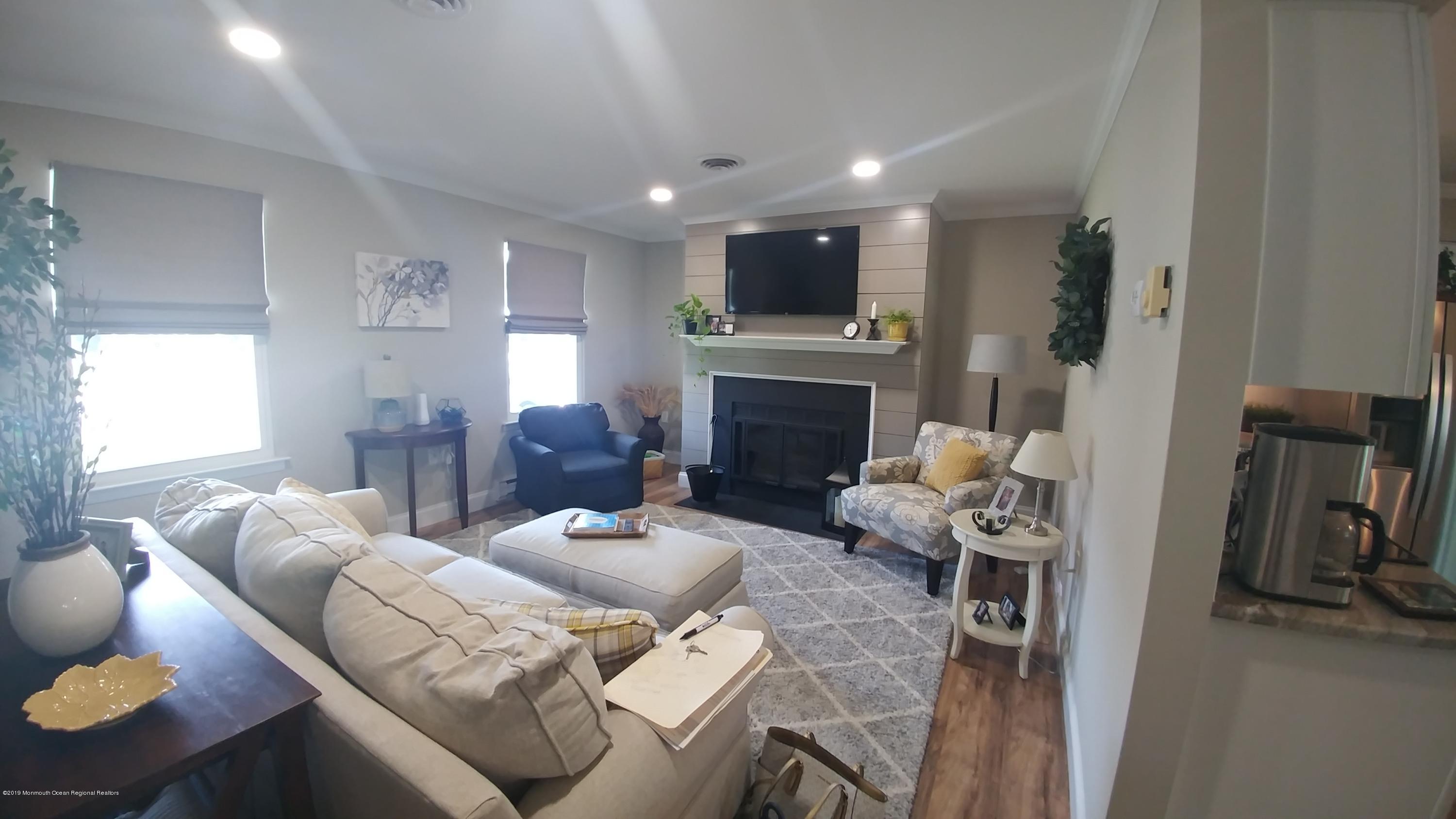 2 Berkshire Road, Unit 64 Whiting, NJ 08759 - Photo 4 of 26 0807191124b