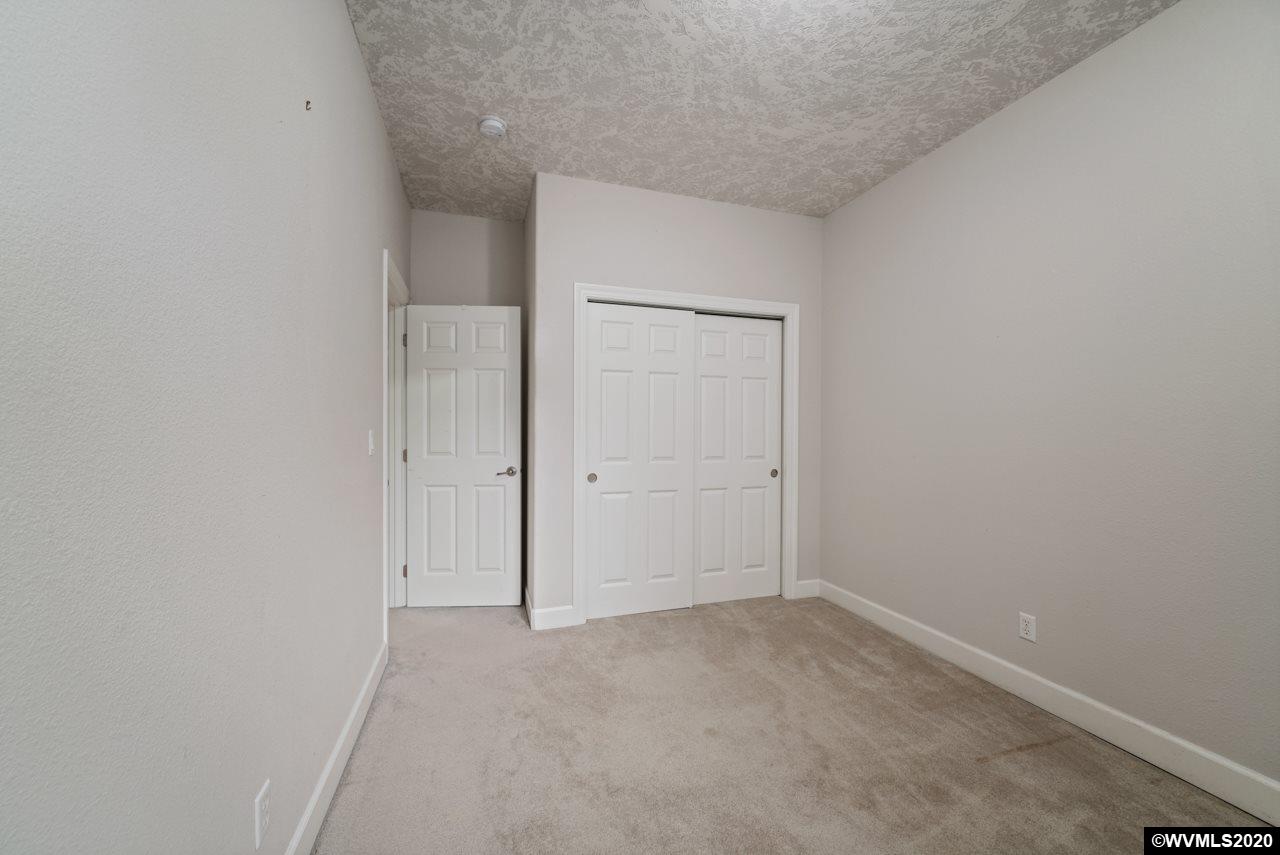 9823 Liberty Road South Salem, OR 97306 - Photo 34 of 41
