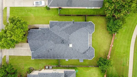 $320,000 | 15922 Azalea Shores Court, Houston, TX 77044