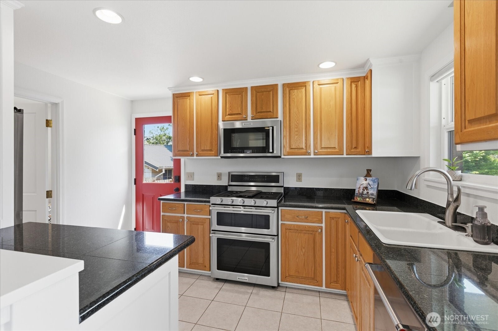 3514 Southwest Manning Street Seattle, WA 98126 - Photo 5 of 26