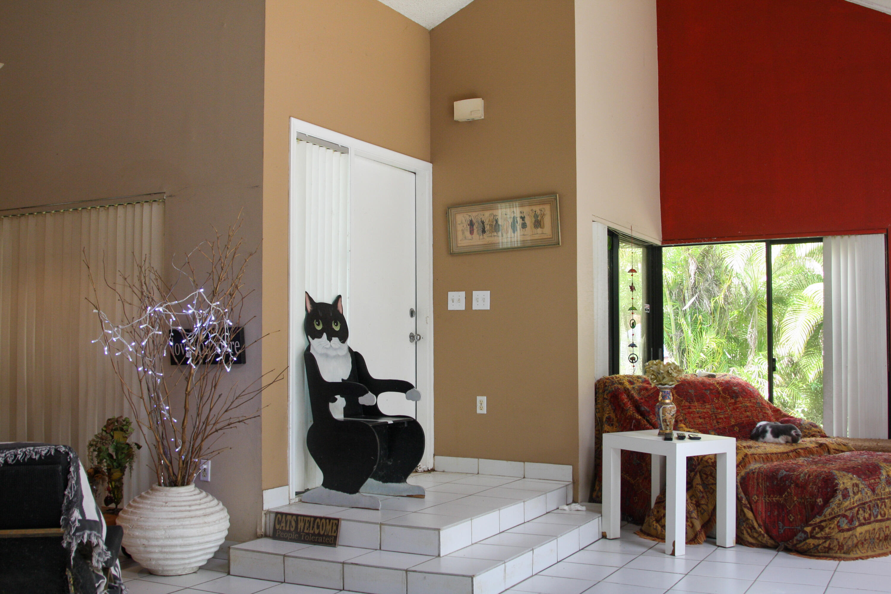 9630 Southwest 74th Street Miami, FL 33173 - Photo 3 of 20 HINKLE NEW PIC FOYER