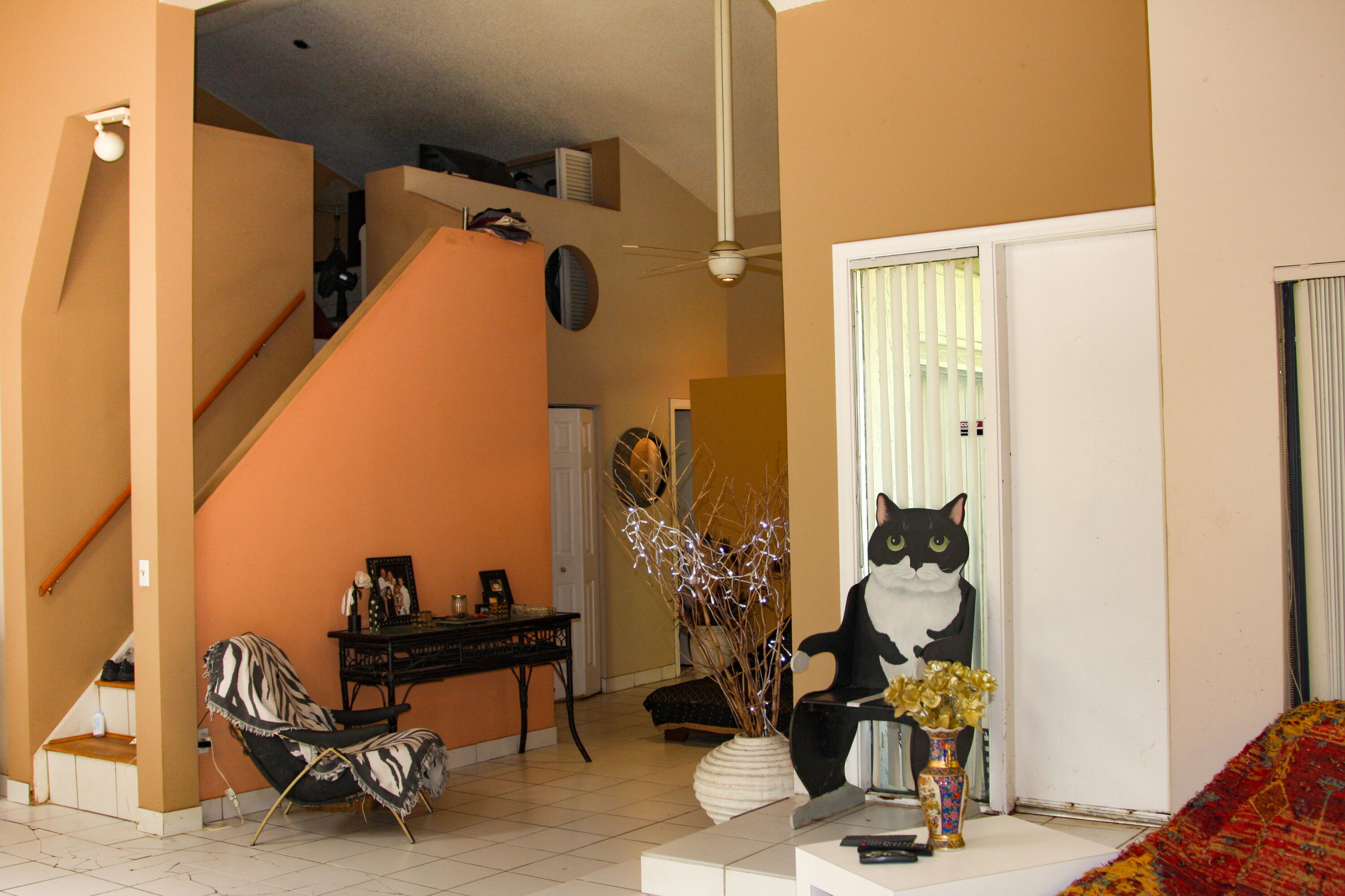 9630 Southwest 74th Street Miami, FL 33173 - Photo 6 of 20 HINKLE NEW PIC FOYER AND STAIRCASE