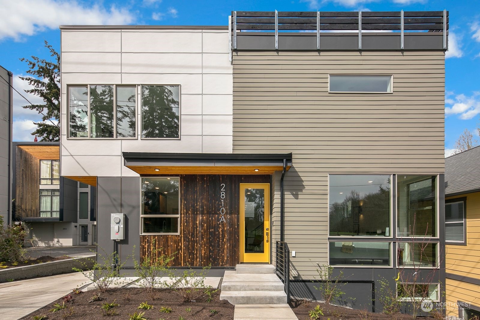 2810 Southwest Genesee Street, Unit A Seattle, WA 98126 - Photo 3 of 40 Gallery Image 3