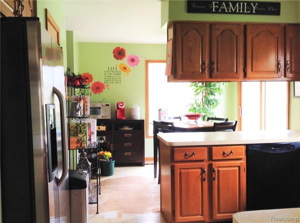 2432 North Fairview Lane Rochester, MI 48306 - Photo 11 of 26 IMG_1263.JPG