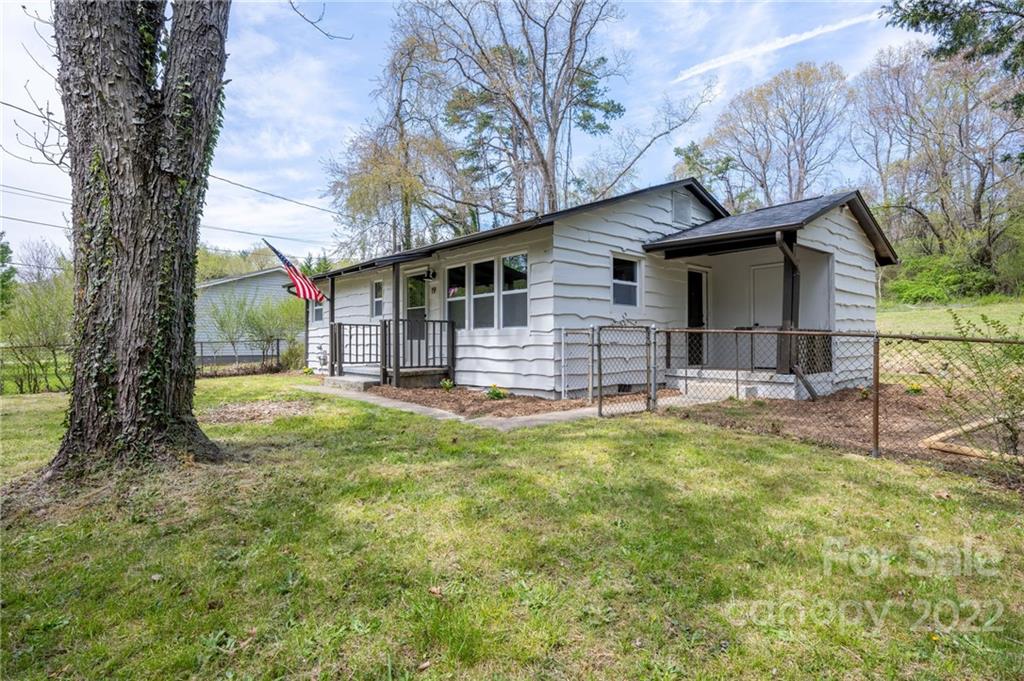 19 Cub Road Asheville, NC 28806 - Photo 1 of 23 Gallery Image 1