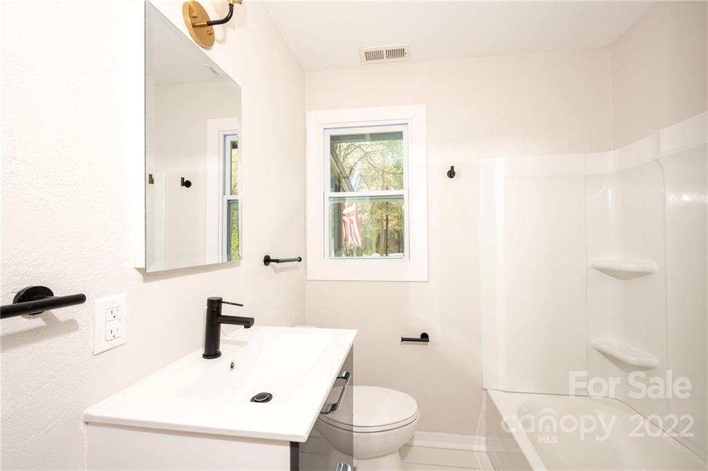 19 Cub Road Asheville, NC 28806 - Photo 13 of 23 Gallery Image 13